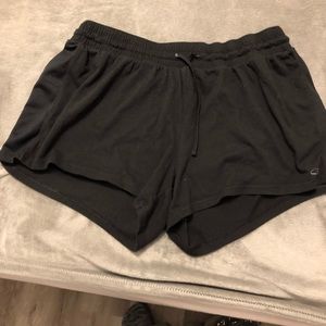 Champion short